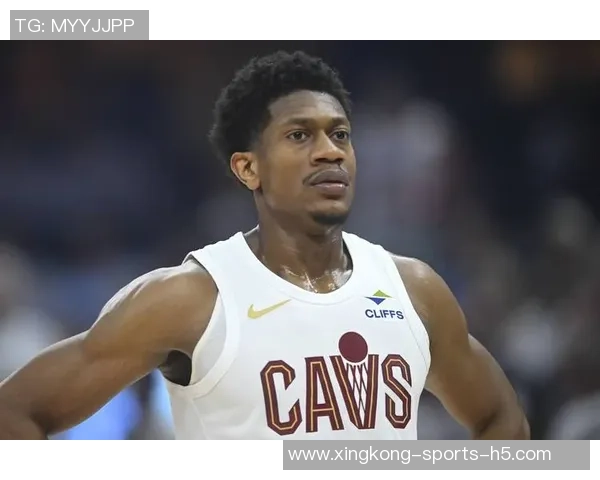 小南斯赞亨特表现如莱昂纳德全场9中7砍17分7篮板展现得分能力 小南斯赞亨特表现如莱昂纳德全场9中7砍17分7篮板展现得分能力